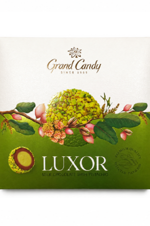 Pistáciové pralinky LUXOR (Milk chocolate Luxor with pistac. filling, covered with pist. piec.) 200g
